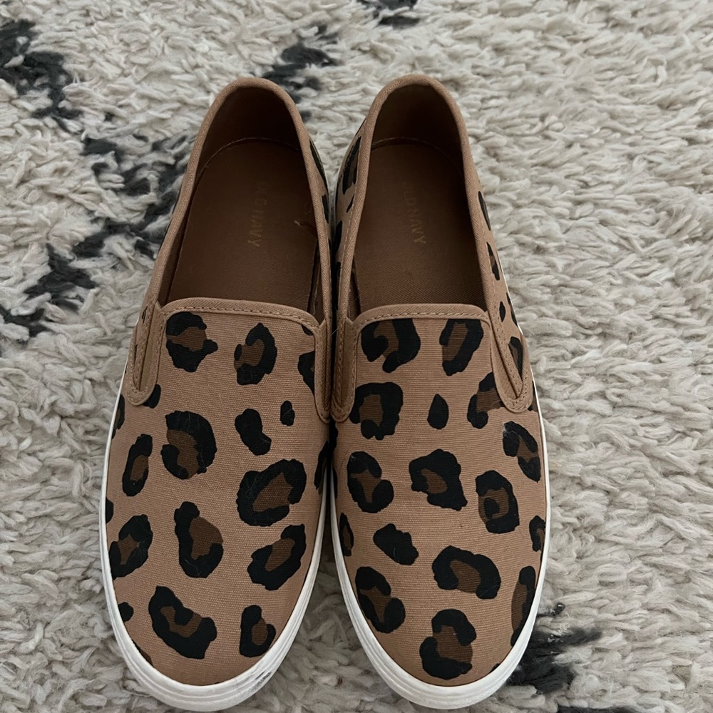 Old Navy Leopard Print Slip-on Sneakers Sz 9